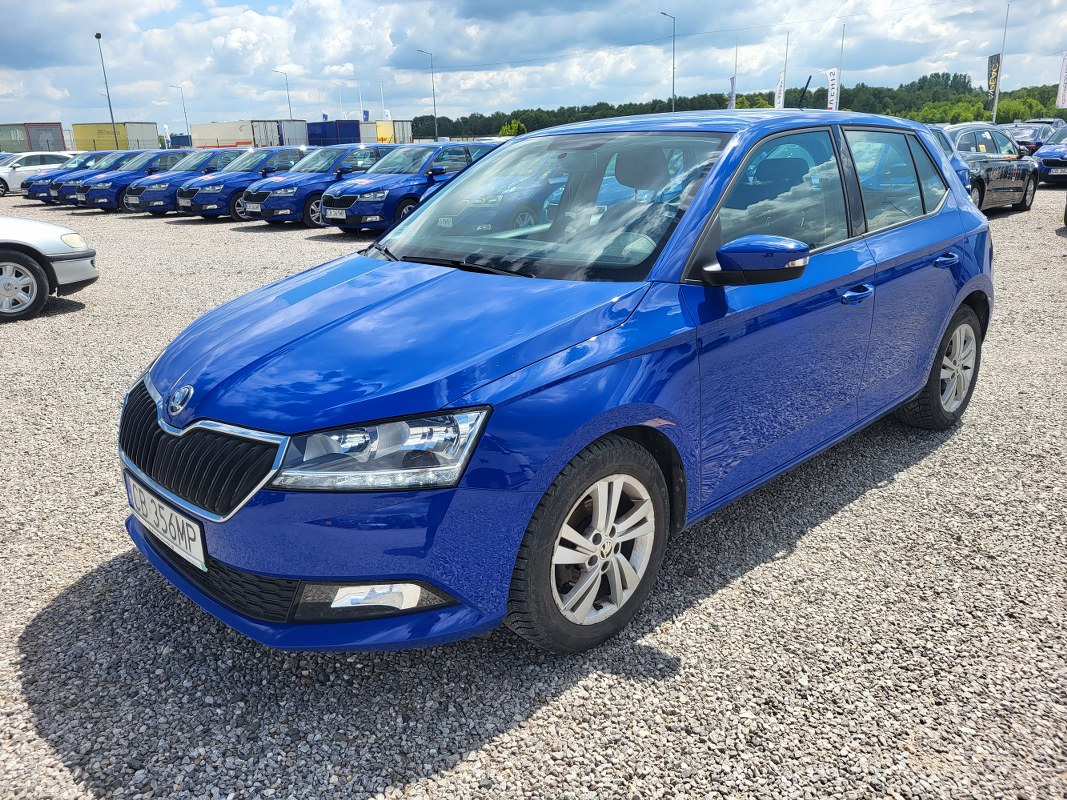 SKODA FABIA HATCHBACK - Voiture à hayon: photos 3 SKODA FABIA HATCHBACK - Voiture à hayon: photos 3