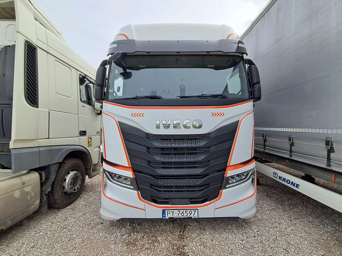 IVECO AS440ST/FP LT LNG CIĄGNIK SIODŁOWY - Tracteur routier: photos 2 IVECO AS440ST/FP LT LNG CIĄGNIK SIODŁOWY - Tracteur routier: photos 2