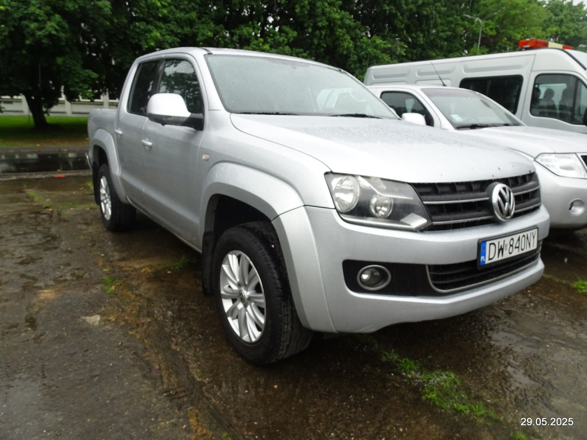 VOLKSWAGEN AMAROK PICK-UP - Pick-up: photos 1 VOLKSWAGEN AMAROK PICK-UP - Pick-up: photos 1