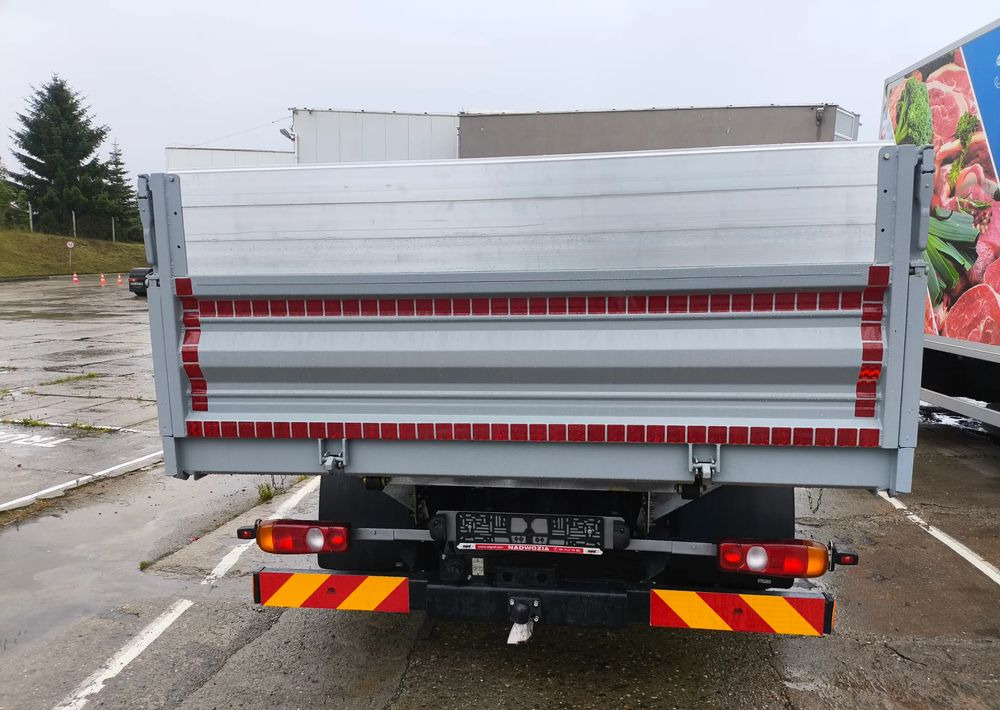 FUSO Canter 9C18 - Camion benne: photos 3 FUSO Canter 9C18 - Camion benne: photos 3