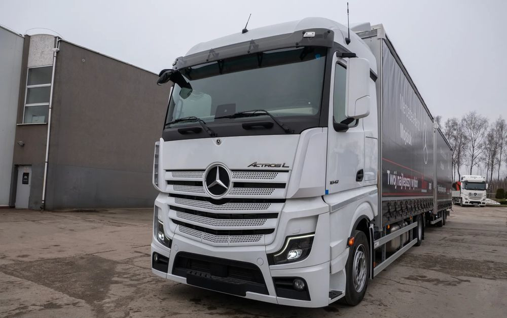 Mercedes-Benz Actros 1842 LnR z Przyczepą - Camion à rideaux coulissants: photos 3 Mercedes-Benz Actros 1842 LnR z Przyczepą - Camion à rideaux coulissants: photos 3