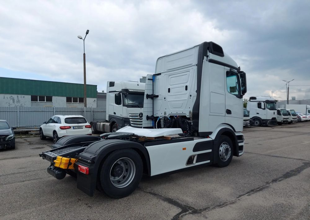 Mercedes-Benz Actros 1836 LS - Tracteur routier: photos 4 Mercedes-Benz Actros 1836 LS - Tracteur routier: photos 4