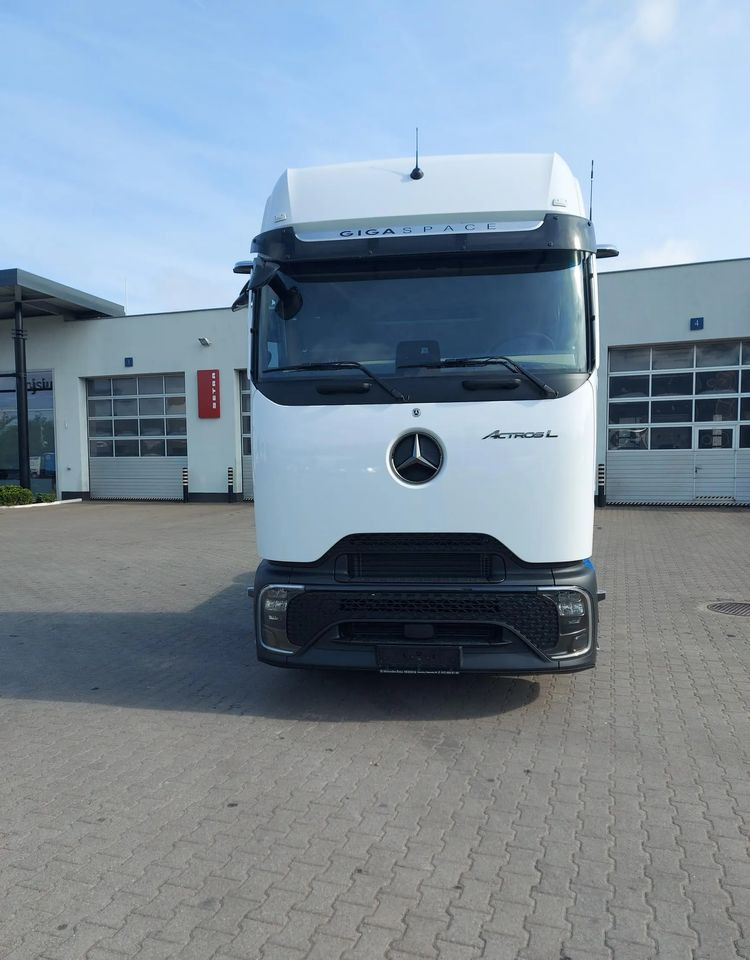 Mercedes-Benz Actros 1845 LS - Tracteur routier: photos 2 Mercedes-Benz Actros 1845 LS - Tracteur routier: photos 2