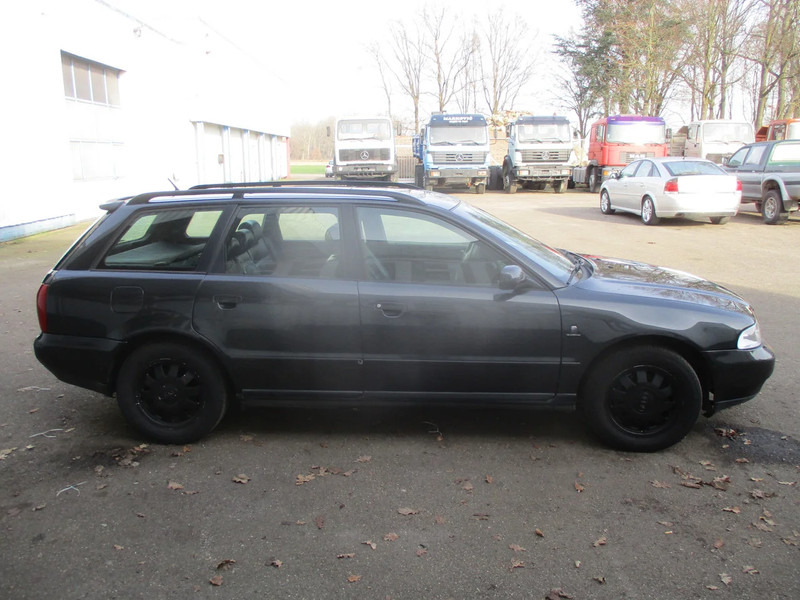 Voiture Audi A4 Avant 1.9 tdi , S-Line , Manual , Airco , EXPORT: photos 7