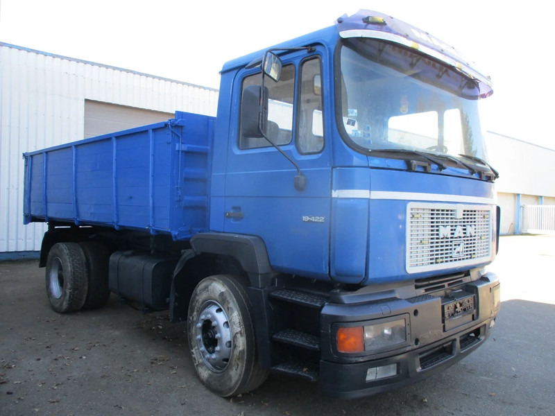 MAN 19.422 , Manual , 3 way tipper , Spring suspension - Camion benne: photos 4 MAN 19.422 , Manual , 3 way tipper , Spring suspension - Camion benne: photos 4