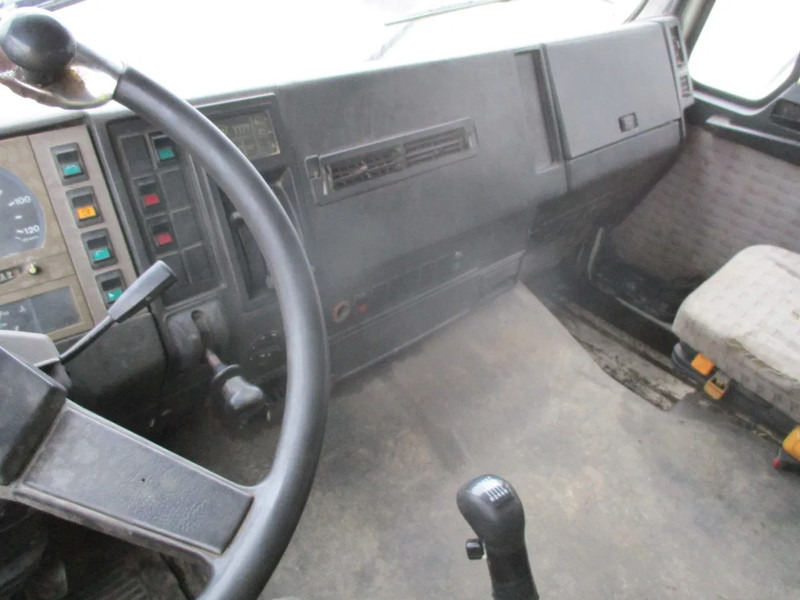 Camion benne MAN 26 322 ZF Manual , 6x4 , 3 way tipper , Spring suspension: photos 12