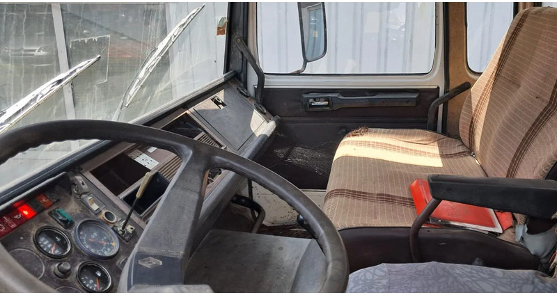 Camion benne Renault Midliner S 130 , 6 Cylinder , 3 Way Tipper , Spring suspensiom: photos 13
