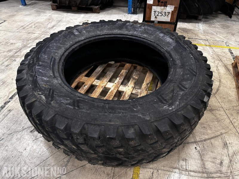 1 stk. Nokian TRI 2 480/80 R38 dekk - Pneu pour Machine agricole: photos 1 1 stk. Nokian TRI 2 480/80 R38 dekk - Pneu pour Machine agricole: photos 1