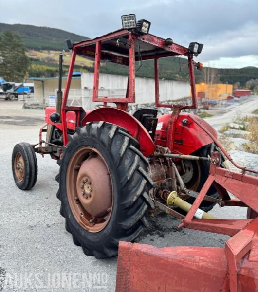 1971 Massey Ferguson 135 - MVA FRI traktor - Tracteur agricole: photos 2 1971 Massey Ferguson 135 - MVA FRI traktor - Tracteur agricole: photos 2