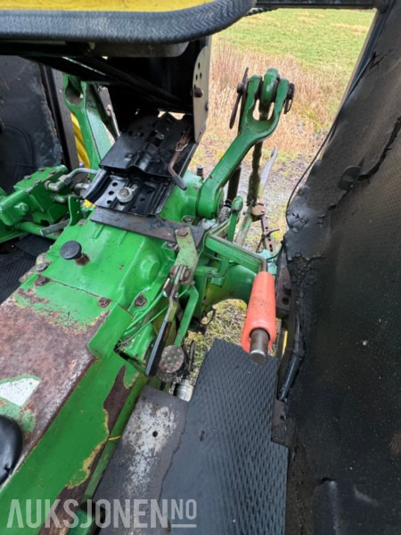 Tracteur agricole 1985 John Deere 1640 SYNCHRON - 4x4: photos 16