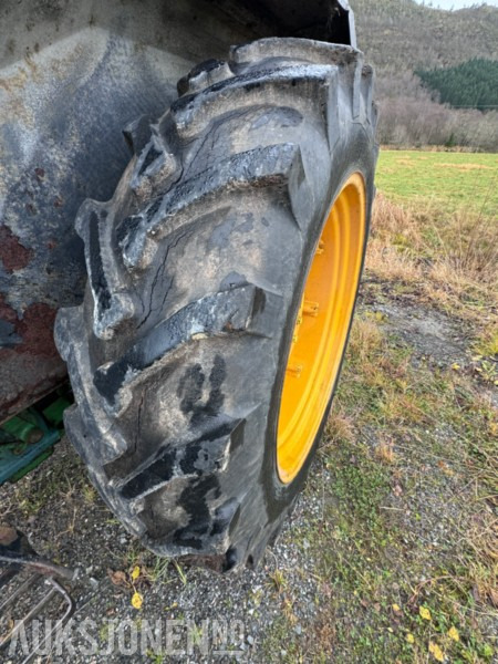 Tracteur agricole 1985 John Deere 1640 SYNCHRON - 4x4: photos 12