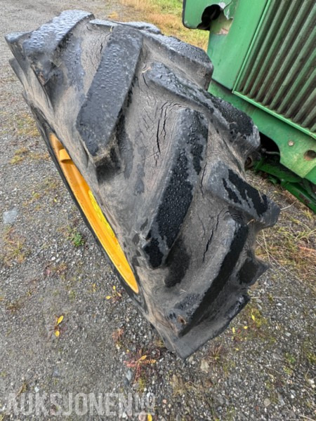 Tracteur agricole 1985 John Deere 1640 SYNCHRON - 4x4: photos 11