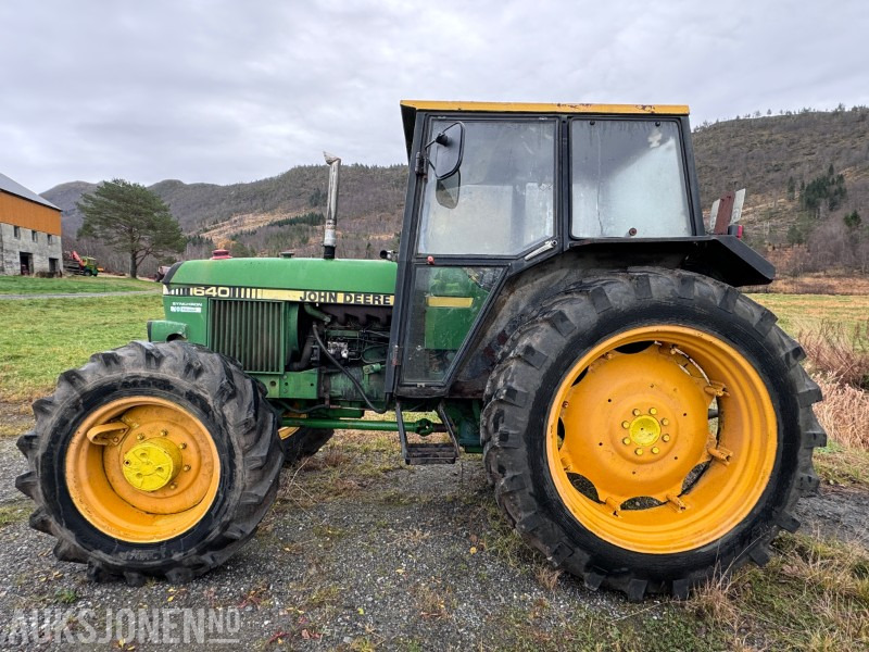 Tracteur agricole 1985 John Deere 1640 SYNCHRON - 4x4: photos 8