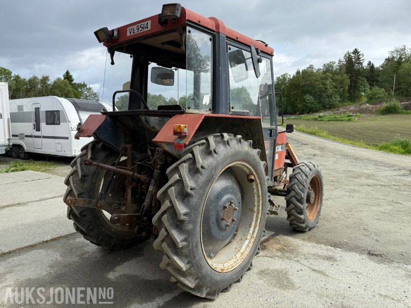 1987 CASE IH 633 traktor med skogkjettinger - Tracteur agricole: photos 3 1987 CASE IH 633 traktor med skogkjettinger - Tracteur agricole: photos 3