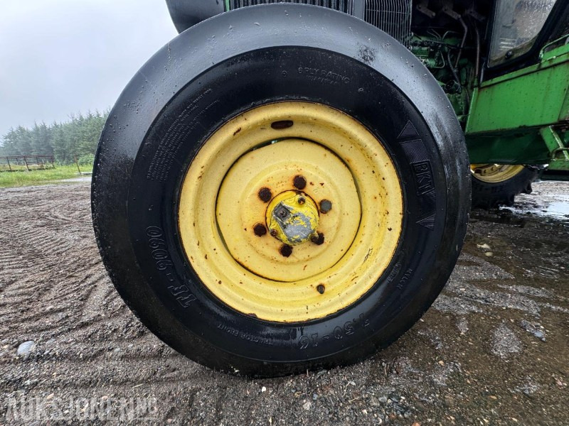 Tracteur agricole 1988 John Deere 1950 POWER SYNCHRON med toppstag og triangelfeste: photos 13
