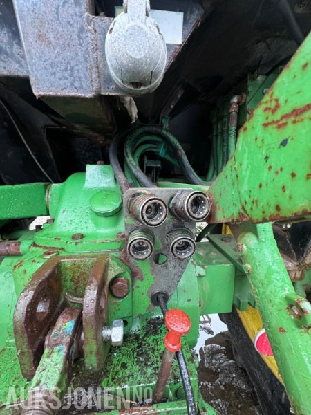 Tracteur agricole 1988 John Deere 1950 POWER SYNCHRON med toppstag og triangelfeste: photos 17