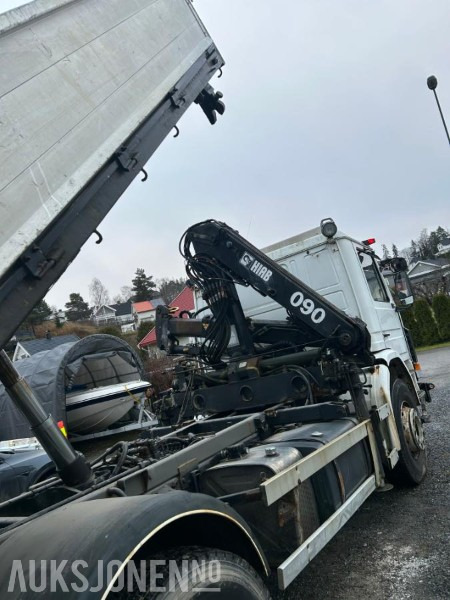 1995 Scania P93 tippbil med kran - Camion benne: photos 5 1995 Scania P93 tippbil med kran - Camion benne: photos 5