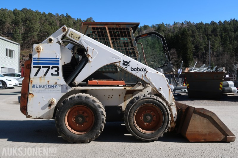 1997 Bobcat 773 Kompaktlaster / Mye utstyr / 1925 timer - Mini chargeuse: photos 4 1997 Bobcat 773 Kompaktlaster / Mye utstyr / 1925 timer - Mini chargeuse: photos 4