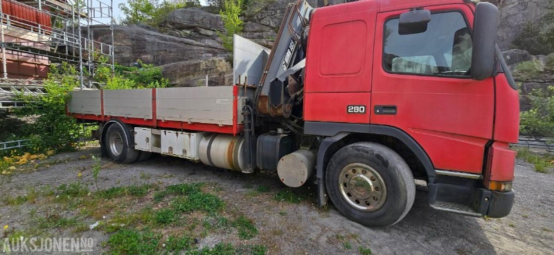 1999 Volvo FM7 42R 4X2 Reparasjonsobjekt Hiab 195-4 - Camion grue: photos 3 1999 Volvo FM7 42R 4X2 Reparasjonsobjekt Hiab 195-4 - Camion grue: photos 3