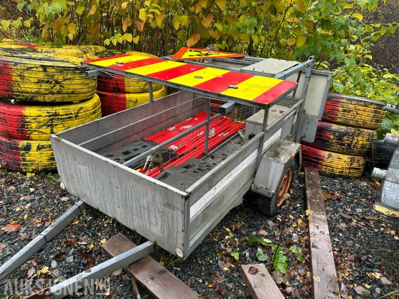 2000 Skilthenger - Matériel de chantier: photos 2 2000 Skilthenger - Matériel de chantier: photos 2