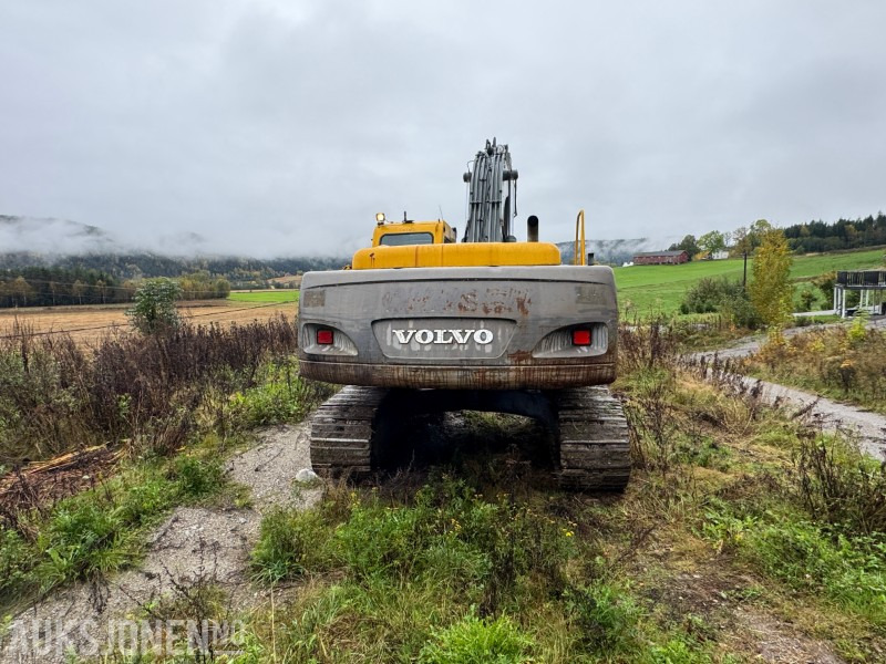 2001 Volvo EC240NLC Beltegraver - Gravemaskin - Pelle: photos 5 2001 Volvo EC240NLC Beltegraver - Gravemaskin - Pelle: photos 5