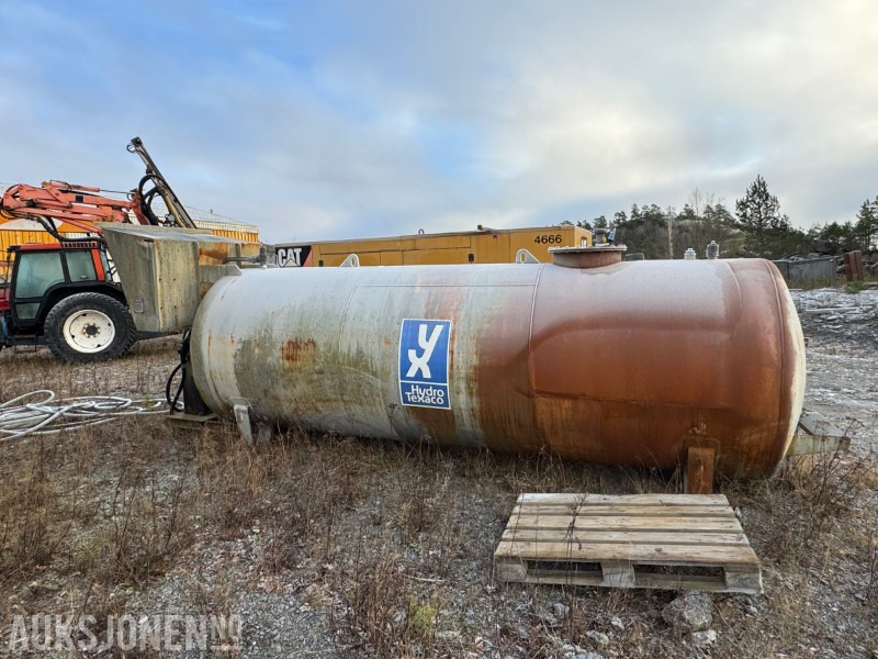 2002 Dieseltank med pumpe - Matériel de chantier: photos 5 2002 Dieseltank med pumpe - Matériel de chantier: photos 5
