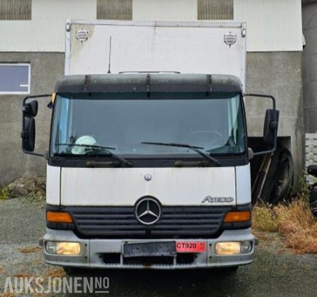 2004 Mercedes-Benz 818/42AT7,5, Reparasjonsobjekt - Camion fourgon: photos 3 2004 Mercedes-Benz 818/42AT7,5, Reparasjonsobjekt - Camion fourgon: photos 3