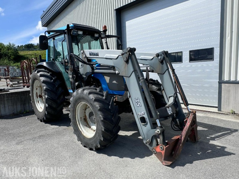 2006 Valtra A95 - 4x4 - 40 km/t - Kun gått 2701 timer - Frontlaster - Triangel og toppstag - Tracteur agricole: photos 3 2006 Valtra A95 - 4x4 - 40 km/t - Kun gått 2701 timer - Frontlaster - Triangel og toppstag - Tracteur agricole: photos 3