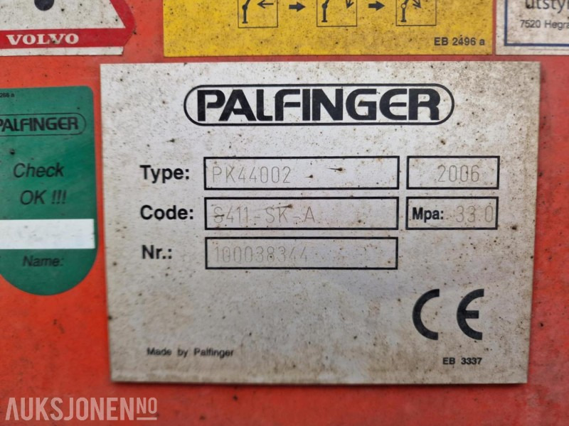 2006 Volvo FM 400 8x2 med PALFINGER PK 44002 og 8 hydrauliske seksjoner, Vinsj, Båtstøter, hydraulisk platform bredding opp til 3.05meter, 7 meter planlengde! - Camion grue: photos 5 2006 Volvo FM 400 8x2 med PALFINGER PK 44002 og 8 hydrauliske seksjoner, Vinsj, Båtstøter, hydraulisk platform bredding opp til 3.05meter, 7 meter planlengde! - Camion grue: photos 5