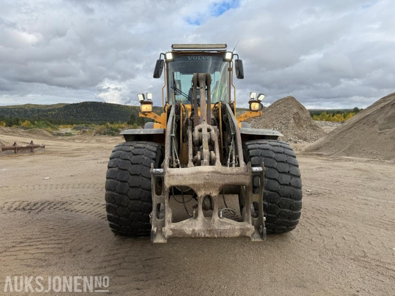 2006 Volvo L120E - Sentralsmøring - 14887 timer - Chargeuse sur pneus: photos 2 2006 Volvo L120E - Sentralsmøring - 14887 timer - Chargeuse sur pneus: photos 2