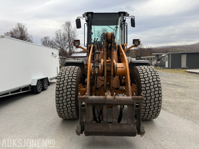 2007 Case 721E - 10 000t - 14900kg - Sentralsmøring - Sertifisert - Chargeuse sur pneus: photos 2 2007 Case 721E - 10 000t - 14900kg - Sentralsmøring - Sertifisert - Chargeuse sur pneus: photos 2