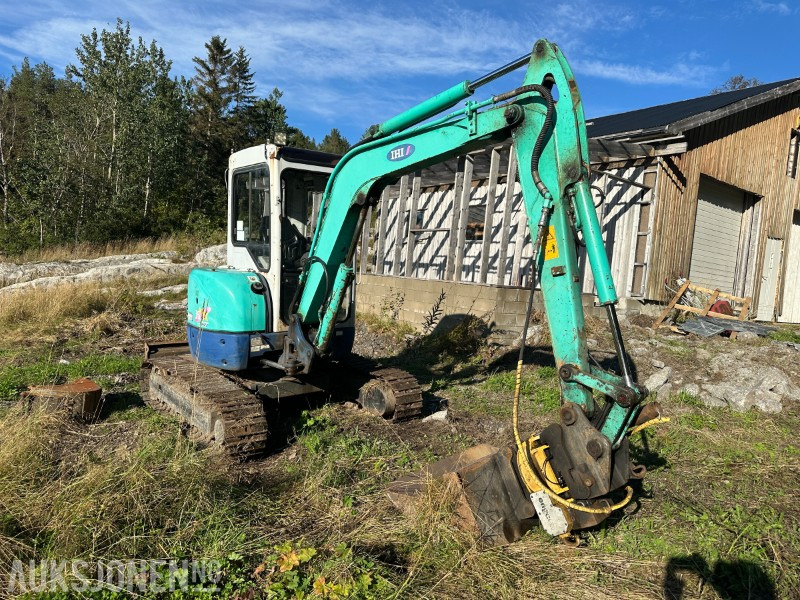 2007 IHI 35NX2 minigraver-3 skuffer-Engcon tiltrotator-maskinhenger - Mini pelle: photos 2 2007 IHI 35NX2 minigraver-3 skuffer-Engcon tiltrotator-maskinhenger - Mini pelle: photos 2