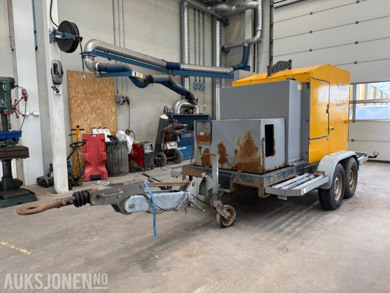 Matériel de chantier 2007 Wacker Neuson E700M teletiner.: photos 1