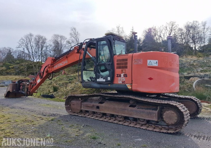 2009 Hitachi ZX225USLC-3 Beltegraver m/GPS/Rototilt med klype/Pusseskuffe, 12800 timer - Pelle: photos 4 2009 Hitachi ZX225USLC-3 Beltegraver m/GPS/Rototilt med klype/Pusseskuffe, 12800 timer - Pelle: photos 4