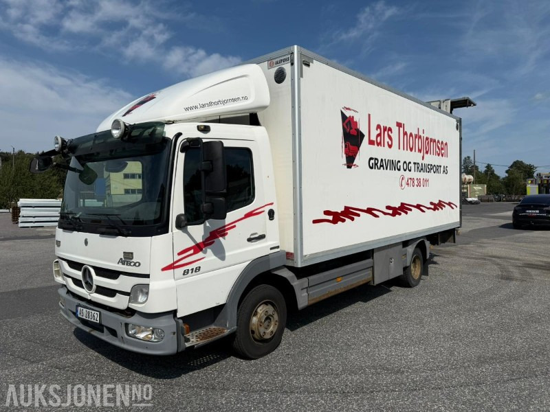 2011 Mercedes-Benz 818L Skapbil m/ støtpute - Camion fourgon: photos 1 2011 Mercedes-Benz 818L Skapbil m/ støtpute - Camion fourgon: photos 1