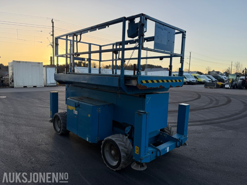 2012 Genie GS-4069 terrenggående sakselift med arbeidshøyde på 14 meter og løftekapasitet på 363 kg - Nacelle: photos 4 2012 Genie GS-4069 terrenggående sakselift med arbeidshøyde på 14 meter og løftekapasitet på 363 kg - Nacelle: photos 4