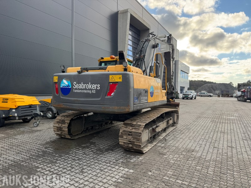 2012 Volvo EC220DL Beltegraver - Gravemaskin - Engcon Tiltrotator - Pelle: photos 3 2012 Volvo EC220DL Beltegraver - Gravemaskin - Engcon Tiltrotator - Pelle: photos 3