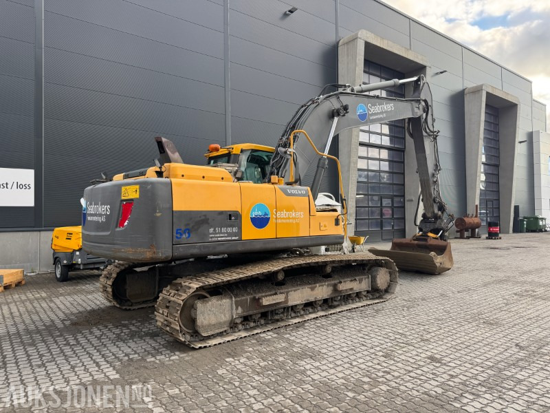 2012 Volvo EC220DL Beltegraver - Gravemaskin - Engcon Tiltrotator - Pelle: photos 2 2012 Volvo EC220DL Beltegraver - Gravemaskin - Engcon Tiltrotator - Pelle: photos 2