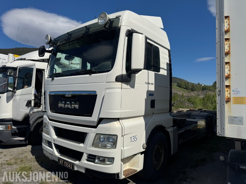 2013 MAN TGX 26.480 chassis med containerfester - Camion porte-conteneur/ Caisse mobile: photos 1 2013 MAN TGX 26.480 chassis med containerfester - Camion porte-conteneur/ Caisse mobile: photos 1