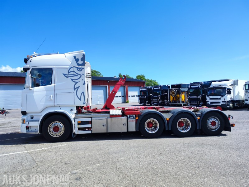 2013 Scania R560 KROKBIL SERVICEAVTALE VELHOLDT NY EU., 602509 km - Camion ampliroll: photos 2 2013 Scania R560 KROKBIL SERVICEAVTALE VELHOLDT NY EU., 602509 km - Camion ampliroll: photos 2