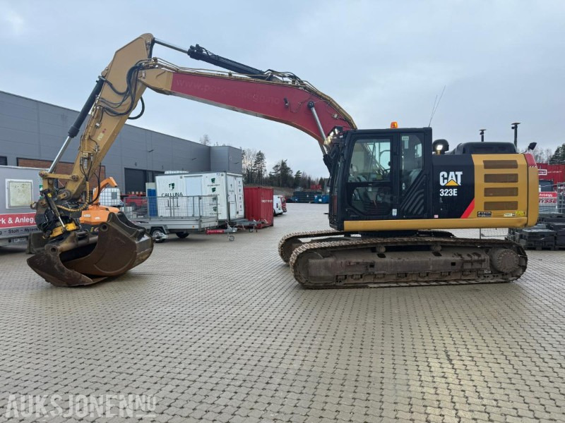 2014 Cat 323E BELTEGRAVER SERVICEAVTALE ENGCON TILTROTATOR MASKINSTYRING SENTRALSMØRING. - Pelle sur chenille: photos 3 2014 Cat 323E BELTEGRAVER SERVICEAVTALE ENGCON TILTROTATOR MASKINSTYRING SENTRALSMØRING. - Pelle sur chenille: photos 3