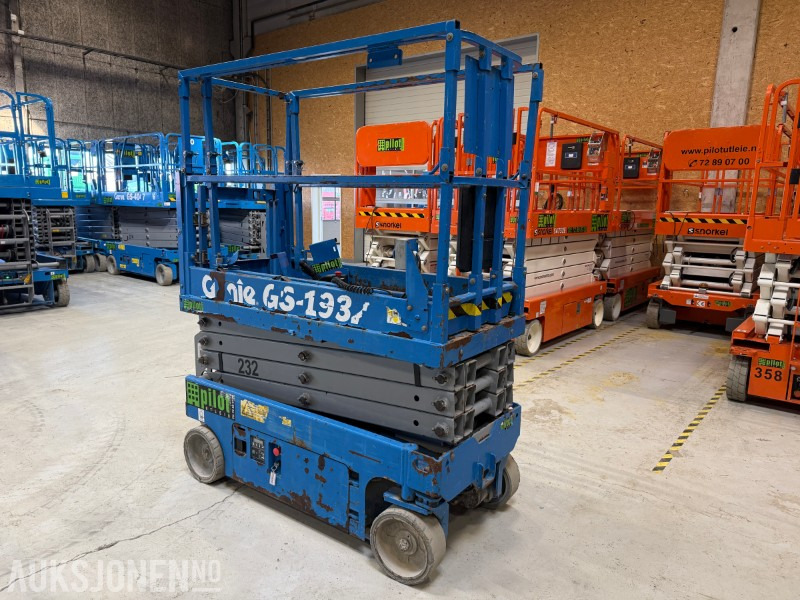 2014 Genie 1932 - Nacelle: photos 4 2014 Genie 1932 - Nacelle: photos 4