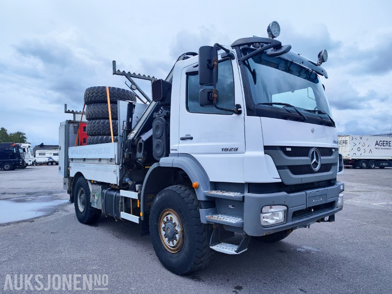 2014 Mercedes-Benz AXOR 1829 PLANBIL MED KRAN 14TM HIAB XS 144 HIPRO - Camion grue: photos 5 2014 Mercedes-Benz AXOR 1829 PLANBIL MED KRAN 14TM HIAB XS 144 HIPRO - Camion grue: photos 5