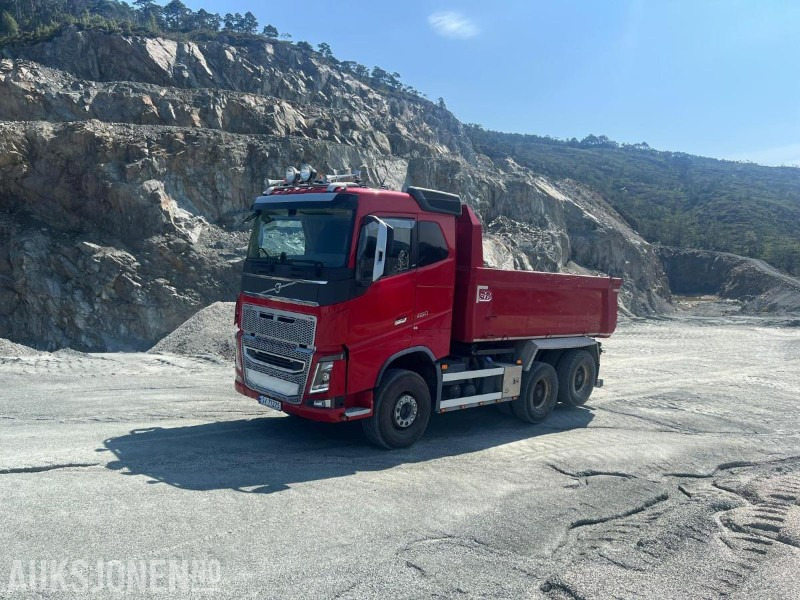 2016 Volvo FH16 650 6x4 Tippbil med lav kmstand - Camion benne: photos 1 2016 Volvo FH16 650 6x4 Tippbil med lav kmstand - Camion benne: photos 1