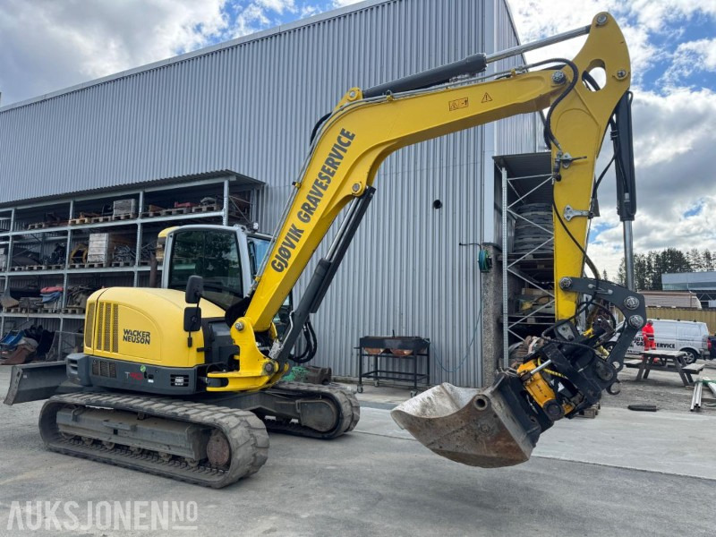 2016 Wacker Neuson ET 90 GRAVEMASKIN MED ROTOTILT, SENTRALSMØRING OG 3 SKUFFER - Pelle: photos 5 2016 Wacker Neuson ET 90 GRAVEMASKIN MED ROTOTILT, SENTRALSMØRING OG 3 SKUFFER - Pelle: photos 5