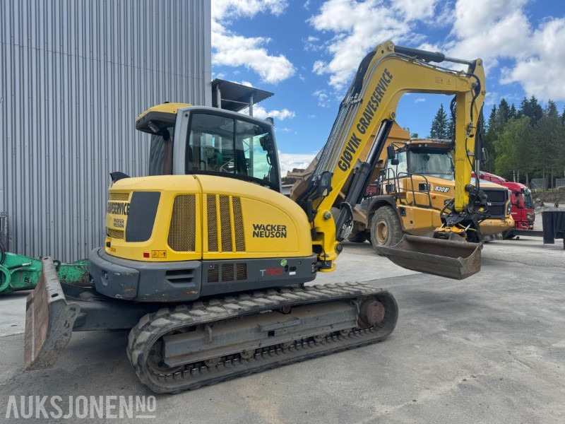 2016 Wacker Neuson ET 90 GRAVEMASKIN MED ROTOTILT, SENTRALSMØRING OG 3 SKUFFER - Pelle: photos 4 2016 Wacker Neuson ET 90 GRAVEMASKIN MED ROTOTILT, SENTRALSMØRING OG 3 SKUFFER - Pelle: photos 4
