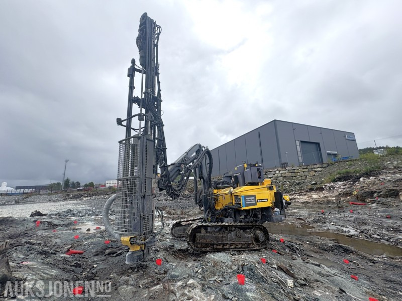 2017 Atlas Copco Flexiroc T30R-03 - 4 574 motortimer - 1 416 hammertimer - Foreuse: photos 1 2017 Atlas Copco Flexiroc T30R-03 - 4 574 motortimer - 1 416 hammertimer - Foreuse: photos 1