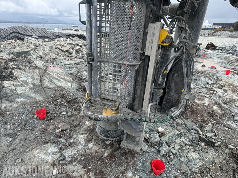 2017 Atlas Copco Flexiroc T30R-03 - 4 574 motortimer - 1 416 hammertimer - Foreuse: photos 5 2017 Atlas Copco Flexiroc T30R-03 - 4 574 motortimer - 1 416 hammertimer - Foreuse: photos 5