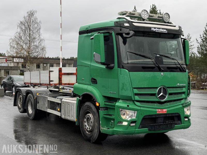 2017 MERCEDES-BENZ ACTROS 2546 6X2 KROKBIL JOAB EURO6 RETARDER VBG KAMERA LUFTFJÆRING - Camion ampliroll: photos 3 2017 MERCEDES-BENZ ACTROS 2546 6X2 KROKBIL JOAB EURO6 RETARDER VBG KAMERA LUFTFJÆRING - Camion ampliroll: photos 3