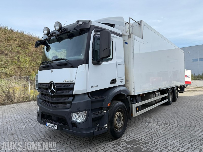 2017 Mercedes-Benz 2545L Antos skapbil med kjøling, multiratt, cruise, kjettinger, baklem, fjernkontroll - Camion fourgon: photos 1 2017 Mercedes-Benz 2545L Antos skapbil med kjøling, multiratt, cruise, kjettinger, baklem, fjernkontroll - Camion fourgon: photos 1
